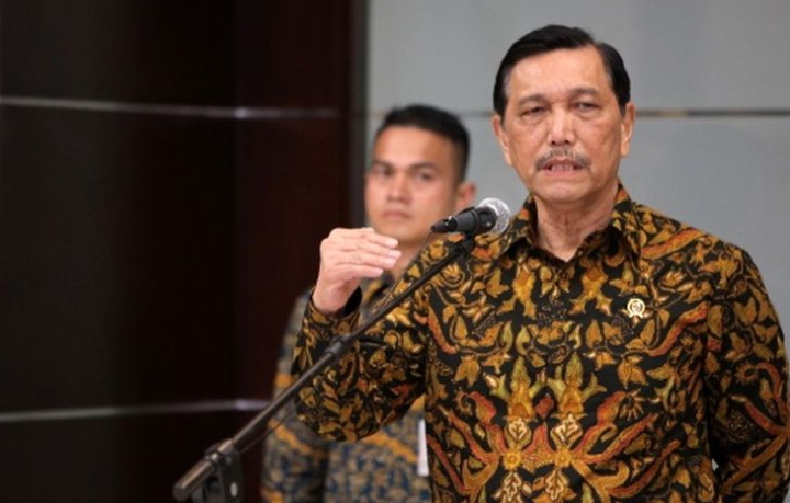 Luhut Says Jokowi will Announce Pertalite and Solar Price Increases Next Week